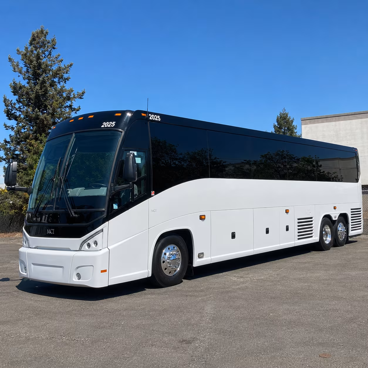 charter bus minibus transfers at mahlon sweet field eug