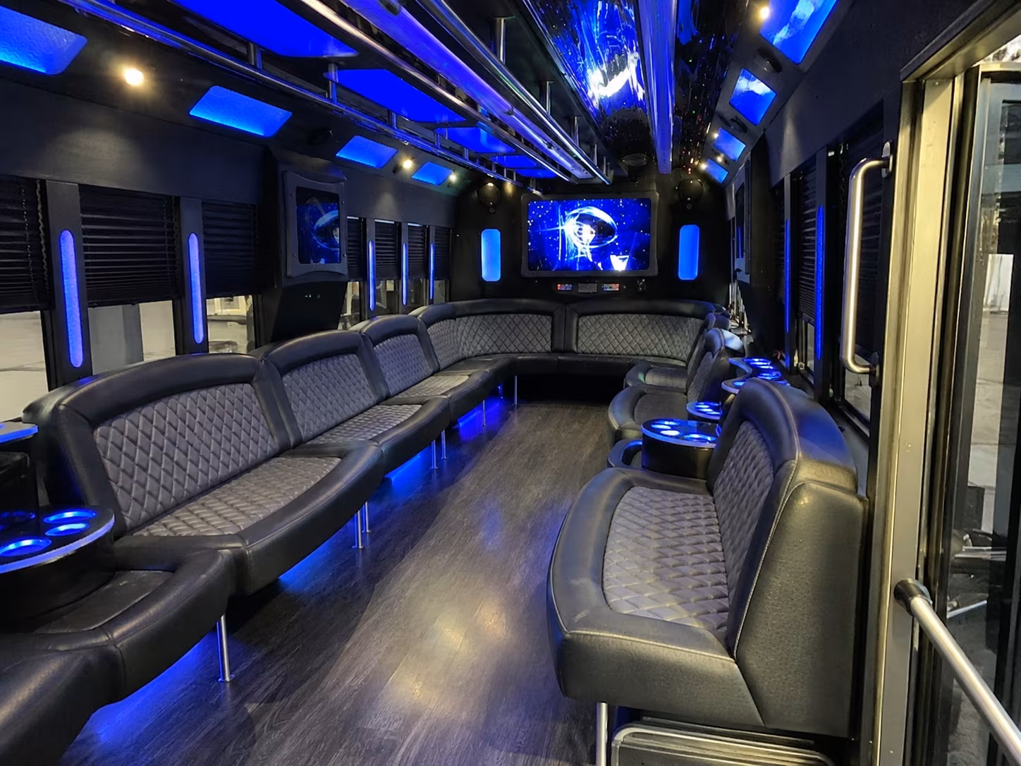 eugene 28 passenger party bus interior