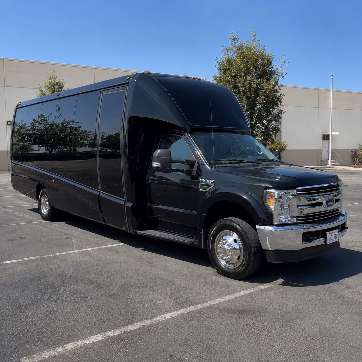 trade show and expo shuttle buses in eugene oregon